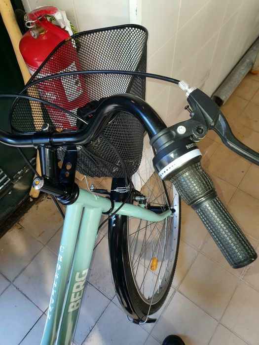 Bicicleta de passeio, azul , roda 26.