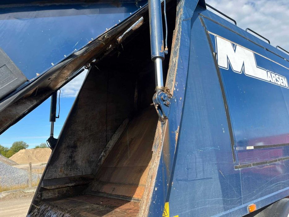 Smieciarka Mercedes-benz	Econic-Euro 5 z 2010 roku