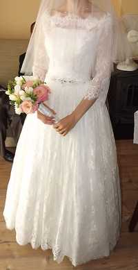 Koronkowa suknia ślubna princessa