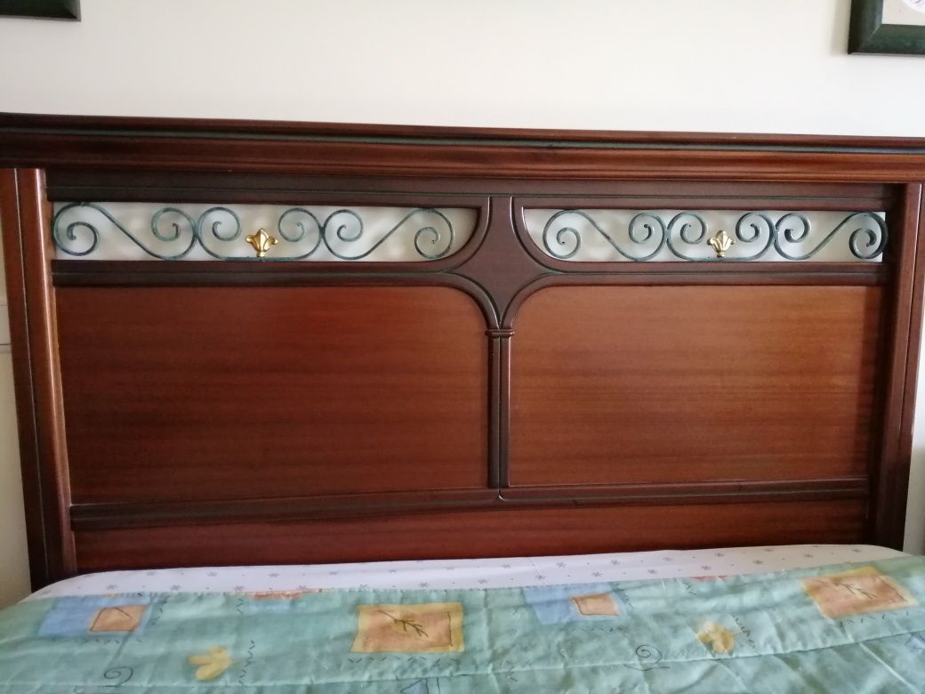 Vender Cama de casal