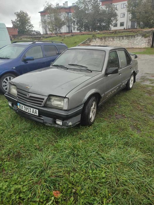 Опель аскона 1.6