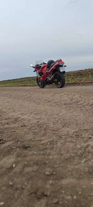 Suzuki GSX 750f Katana