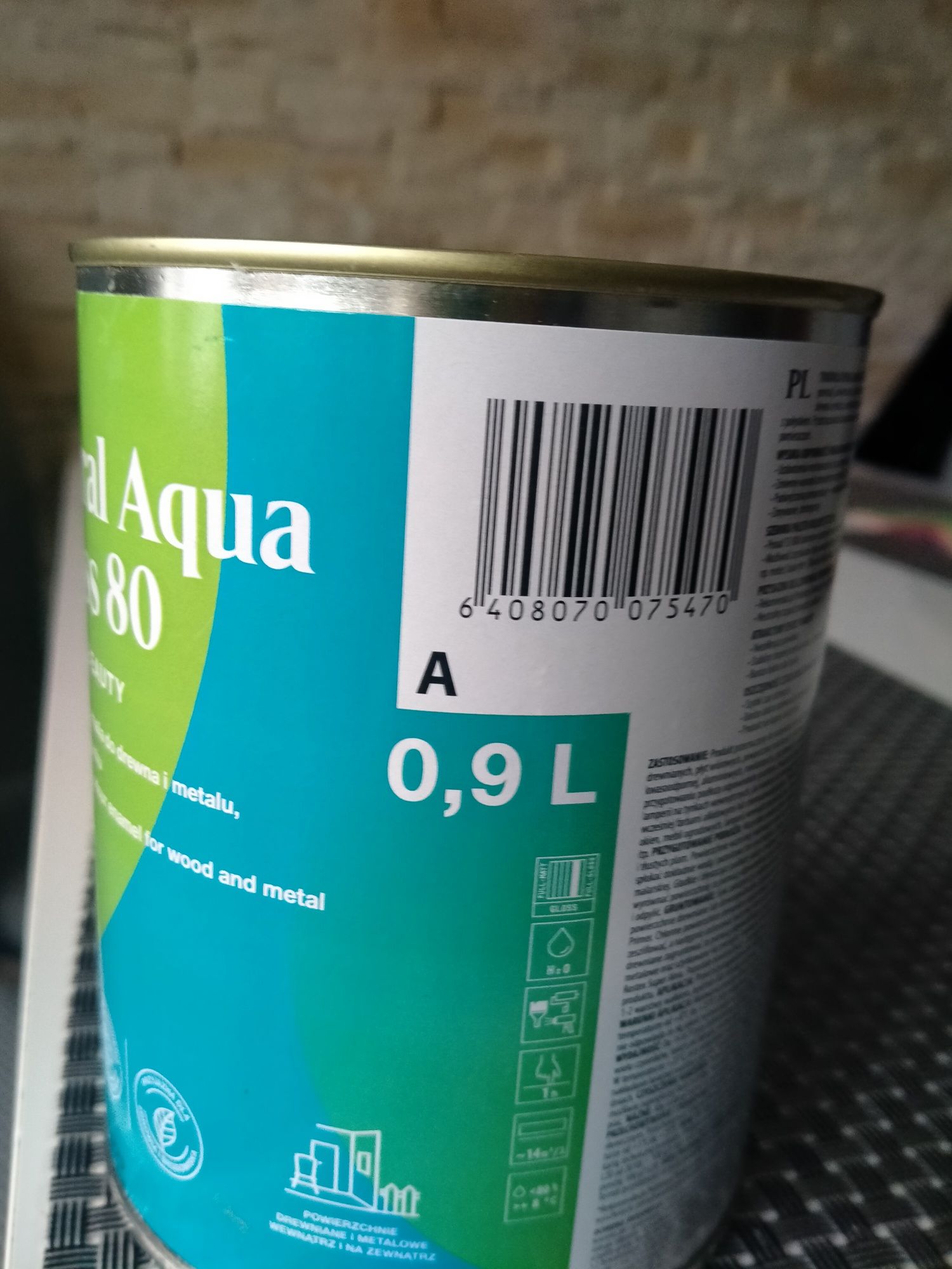 Farba biała 0,9l-2,7l.