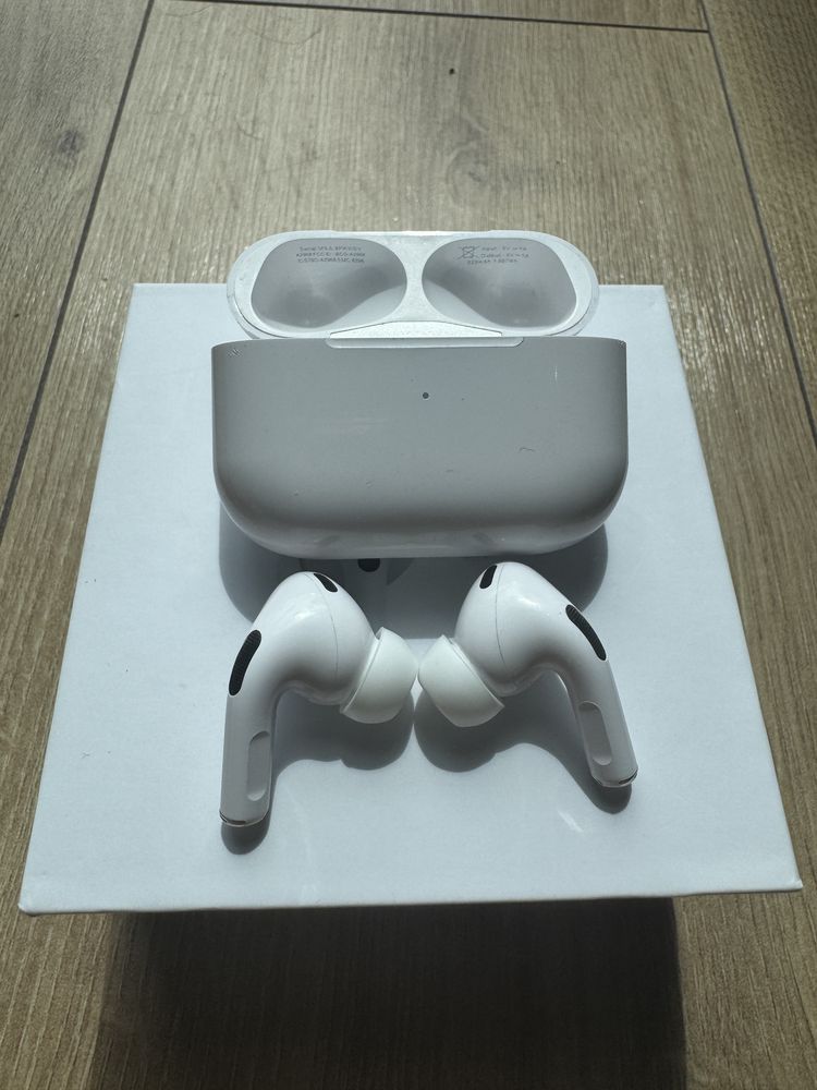 Apple AirPods Pro 2 Komplet Oryginalne Stan bdb