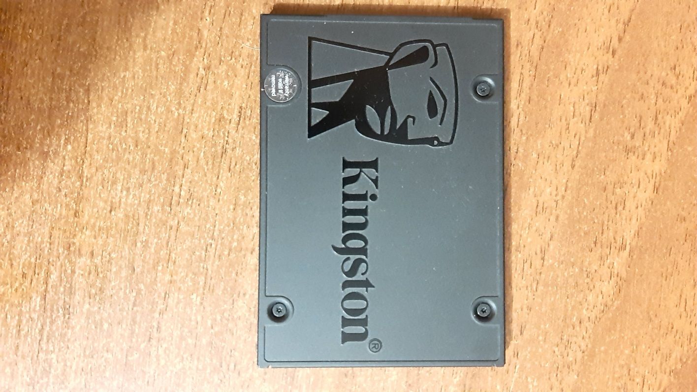 Хороший SSD 120 GB від Kingston