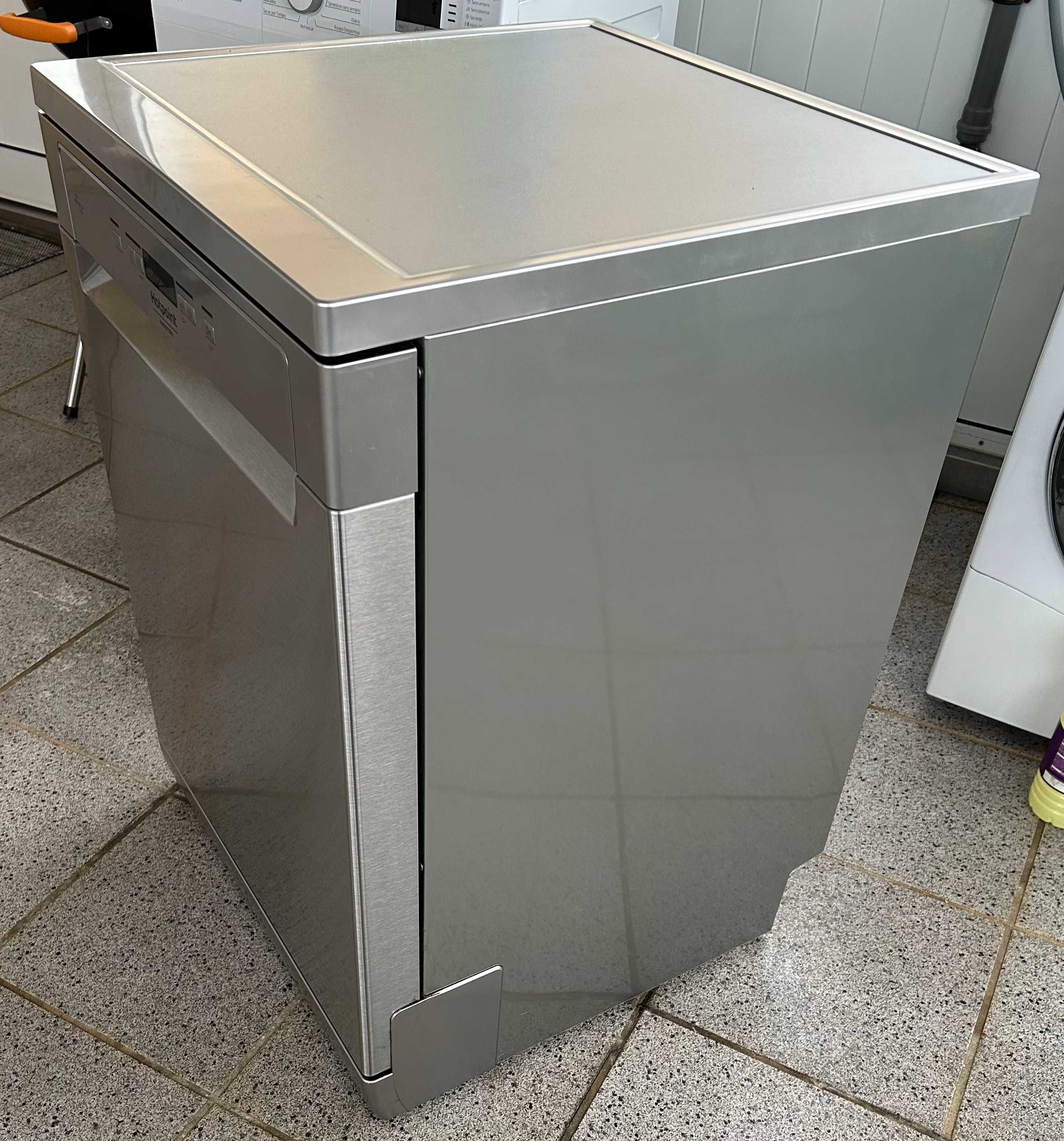 Maquina de Lavar Louça HOTPOINT ARISTON INOX