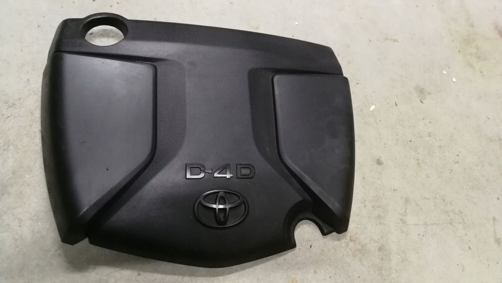 Osłona pokrywa silnika 12611-0x020 1.6 2.0 D4D Toyota RAV-4 IV Avensis t29