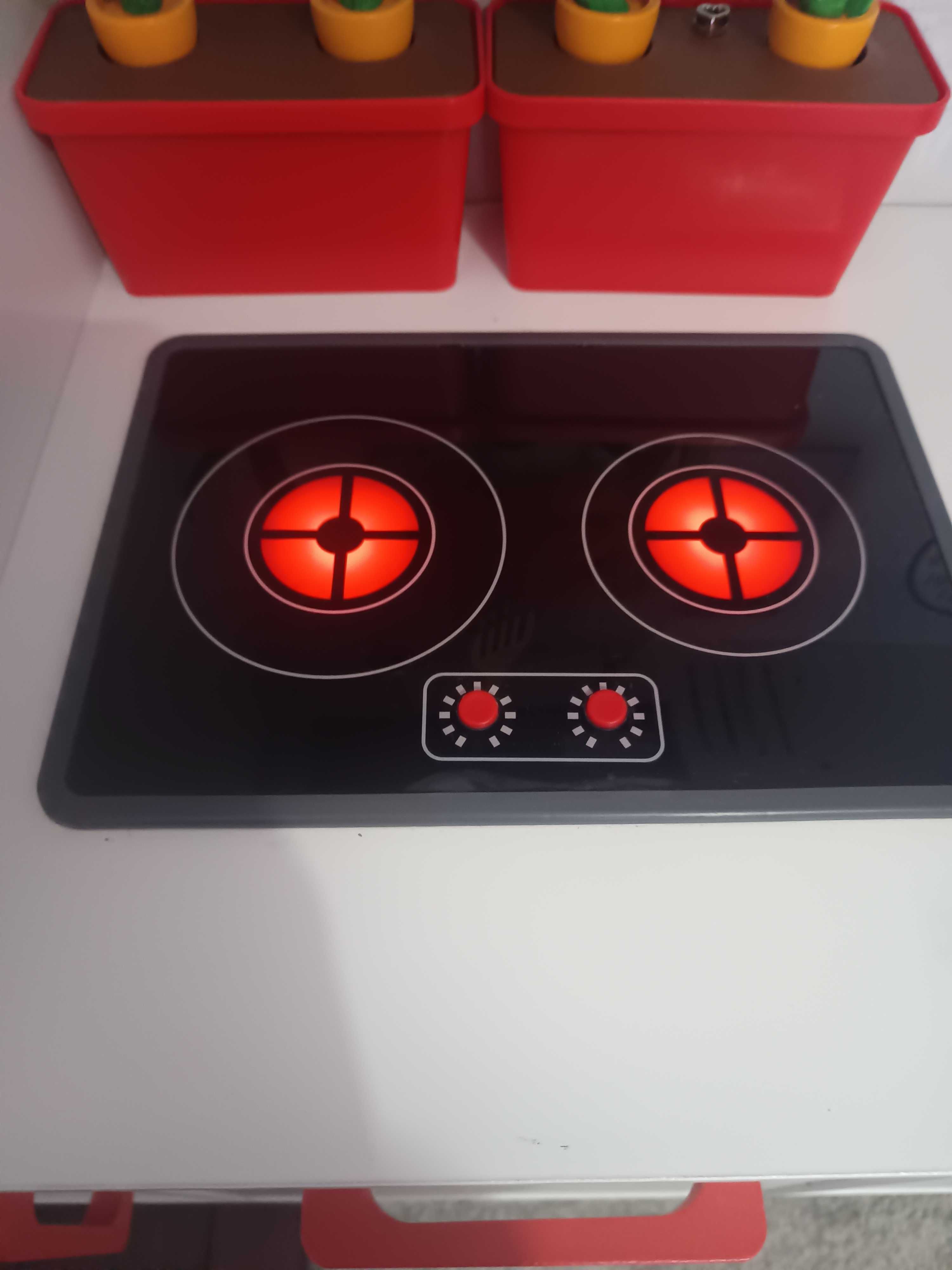 Cozinha de criança nova