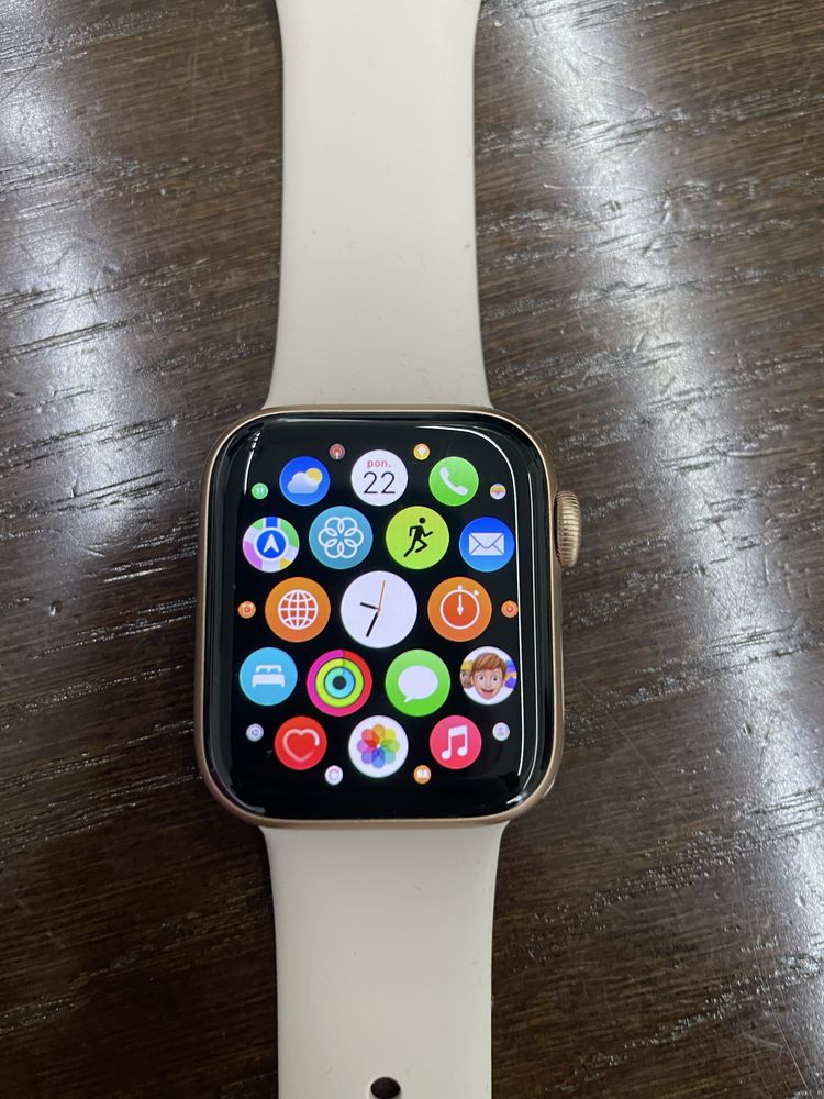 Apple Watch SE 40 mm Super Stan