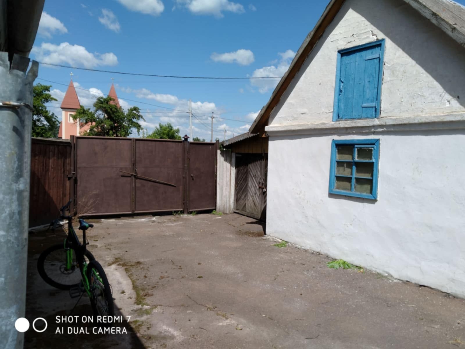 Продам будинок в смт.Пулини