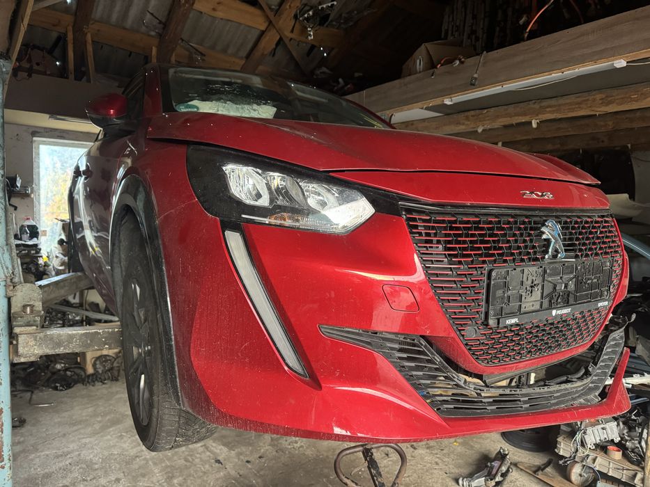 Шрот,Розбірка на запчастини пежо е208 peugeot e 208 . 2020-2024