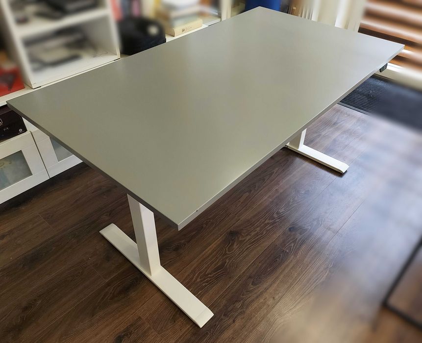 Biurko regulowane elektrycznie Ikea Rodulf 140x80 szare