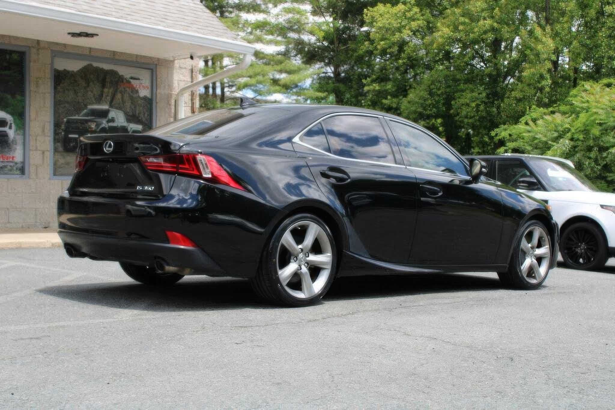 2015 Lexus IS 350 Sedan