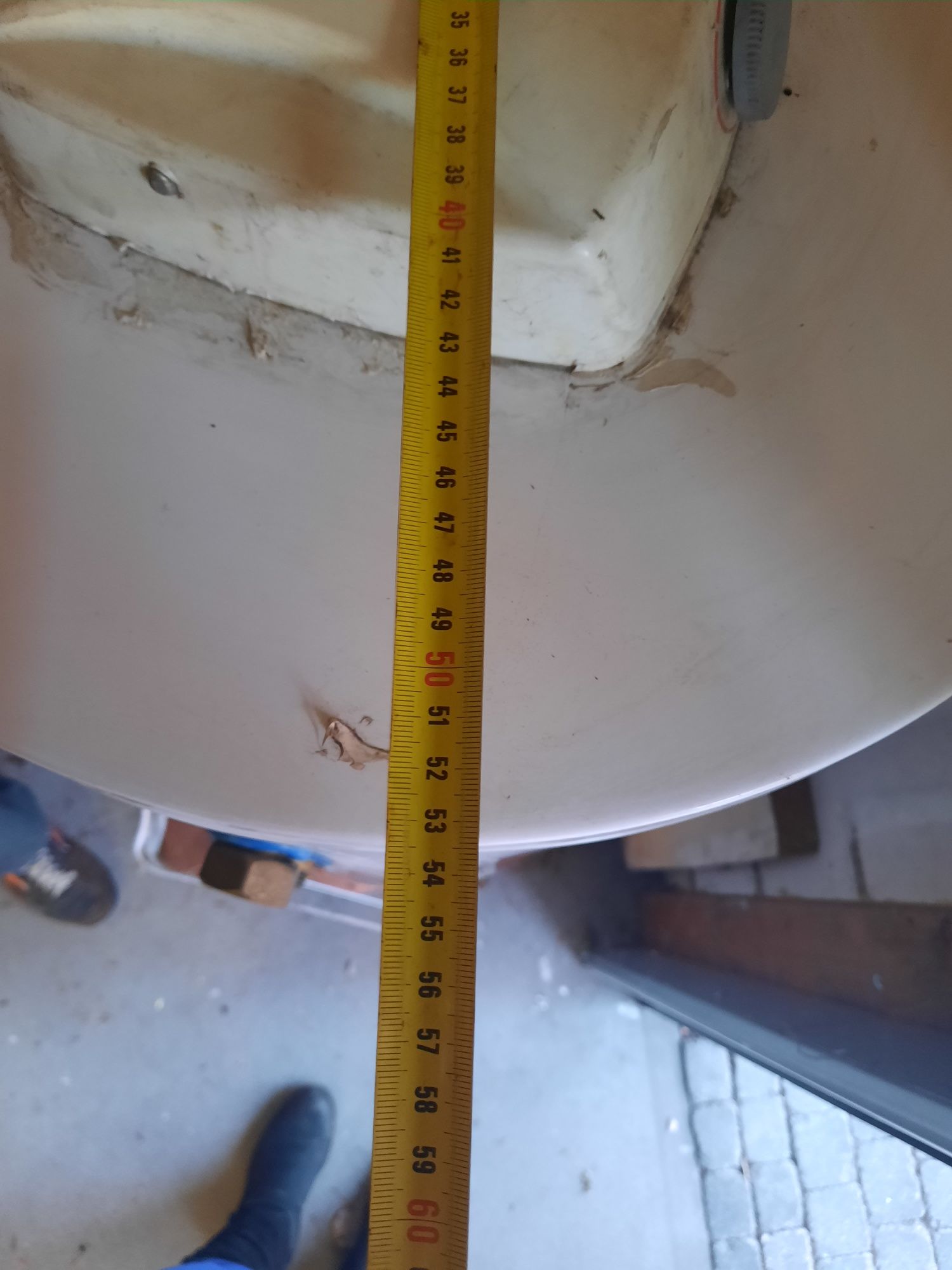 Bojler dwupłaszczowy z grzałką 140l