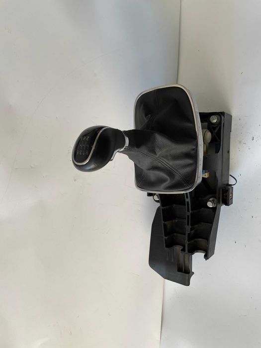 Opel Astra IV J 2.0 Cdti Lewarek Wybierak Zmiany 6-Biegów Gałka