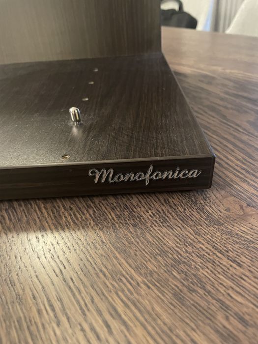 Monofonica - stojak na winyle winylowe