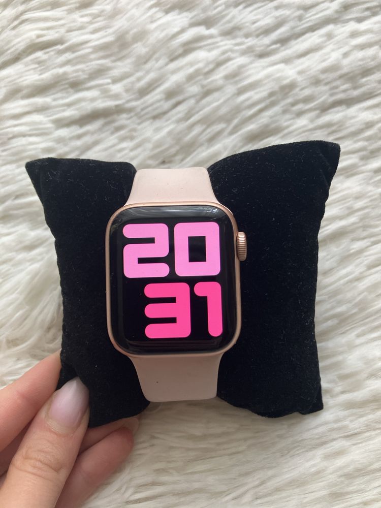 Apple Watch SE 40 mm