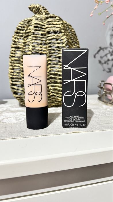 Podklad Nars jak nowy duzy