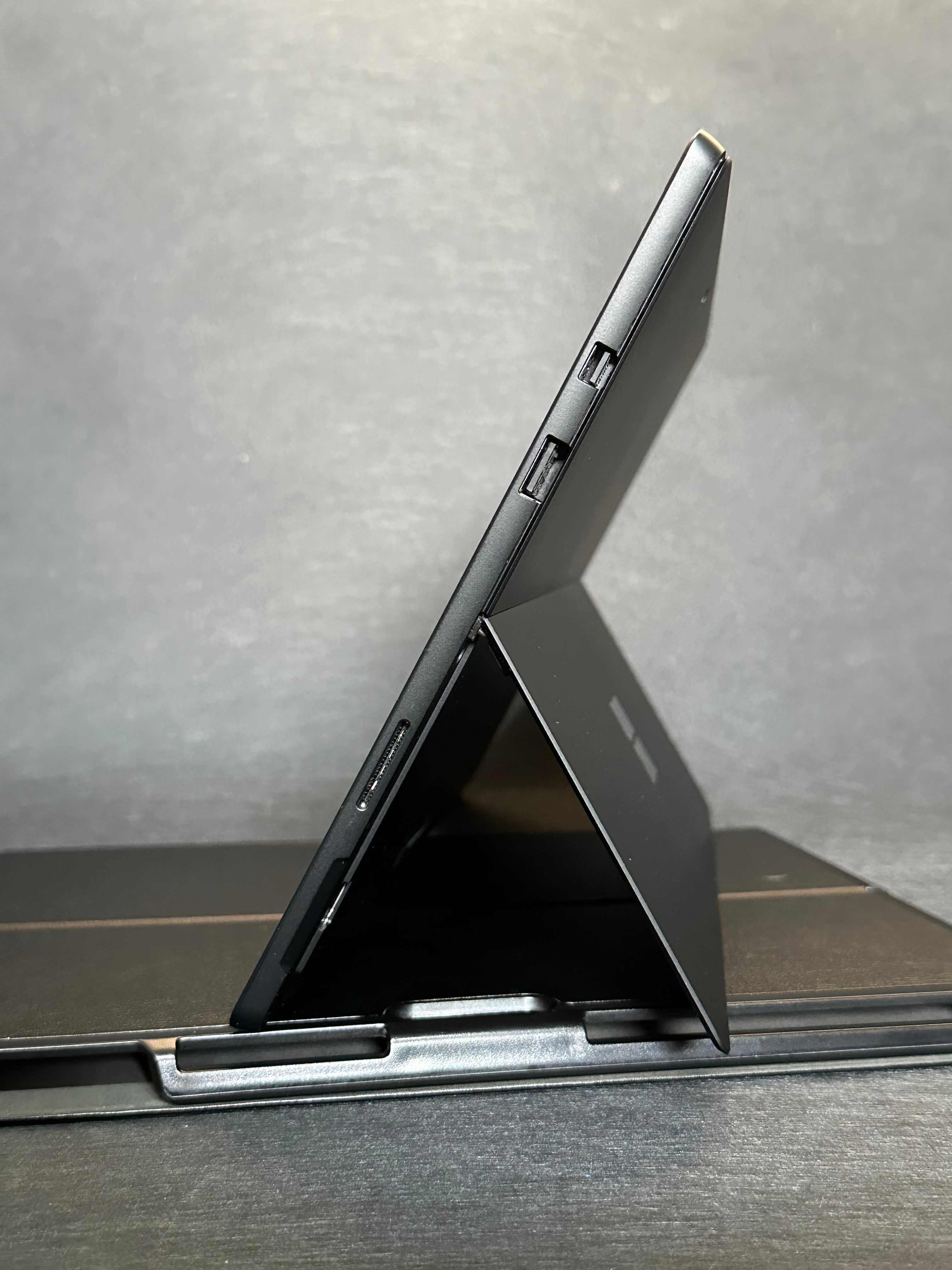 Планшет Microsoft Surface Pro 6 i5-8350u 8gb 256ssd
