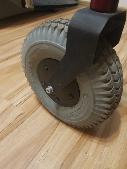 Inwalidzki wózek elektryczny