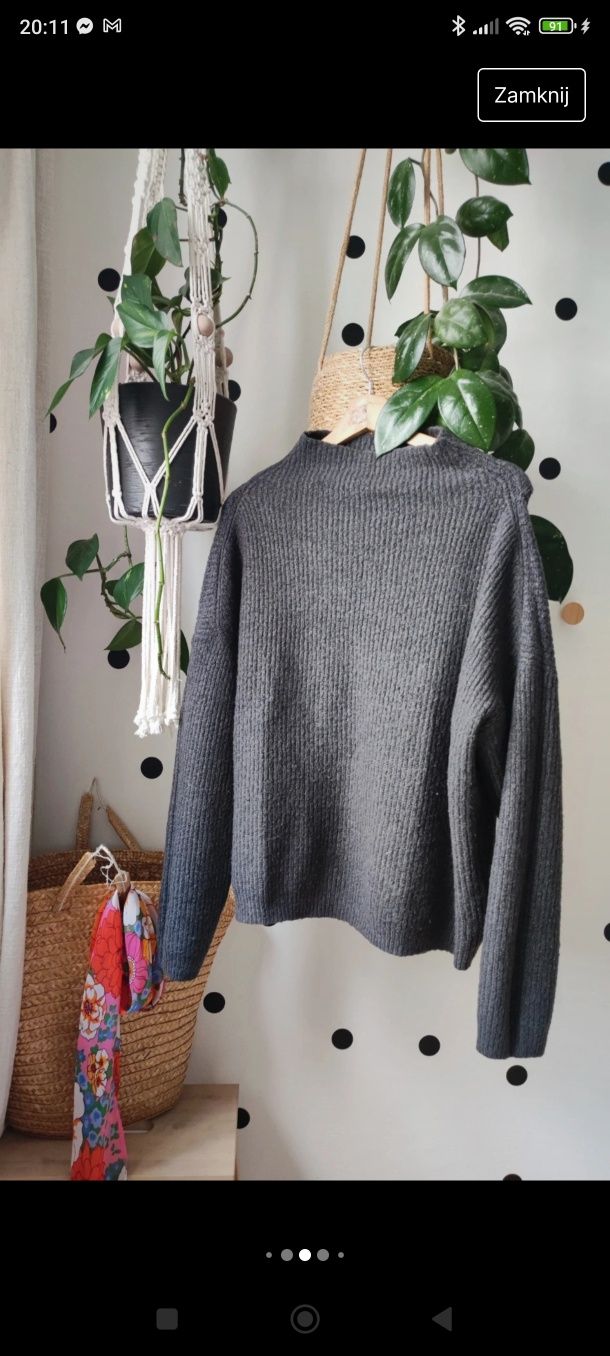 Stalowy ciemnoszary sweter polgolf