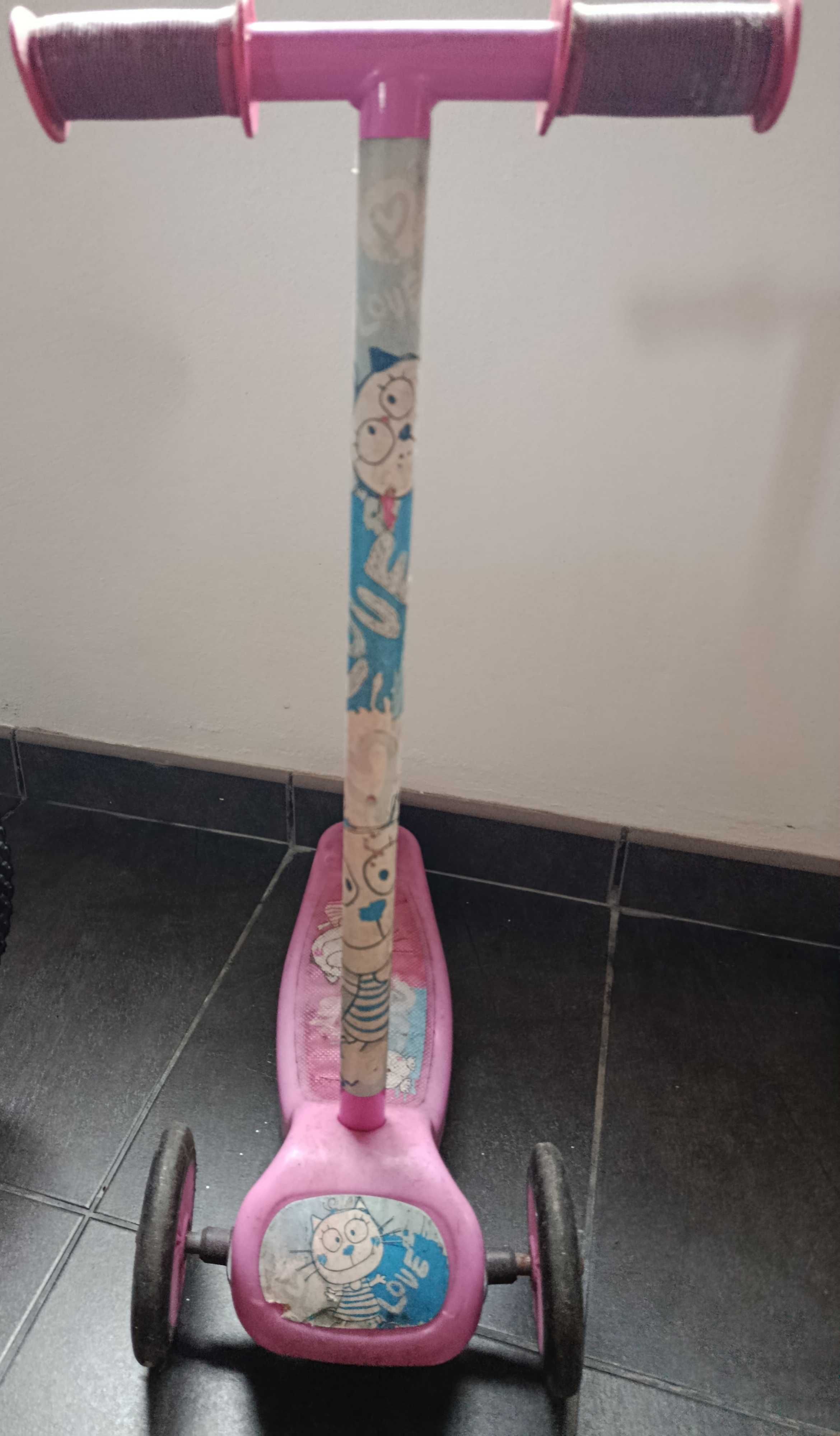 Trotinete menina