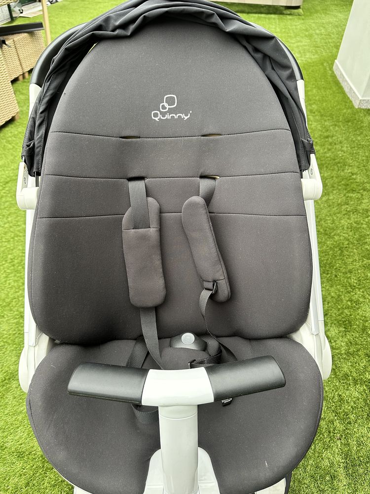 Carrinho de bebé Quinny