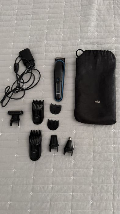 Maquina Cortar Cabelo e Barba Braun Impecavel.