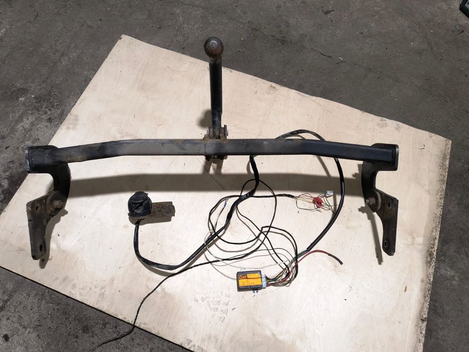 Hyundai i40 hak holowniczy z modułem