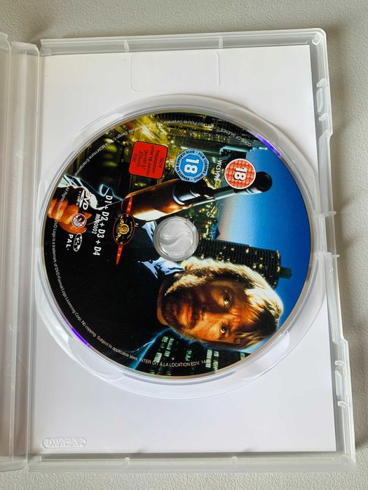 [DVD] O Código do Silêncio (Code of Silence)