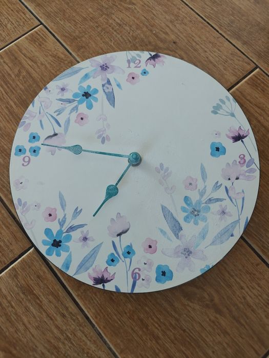 Zegar ścienny sprawny