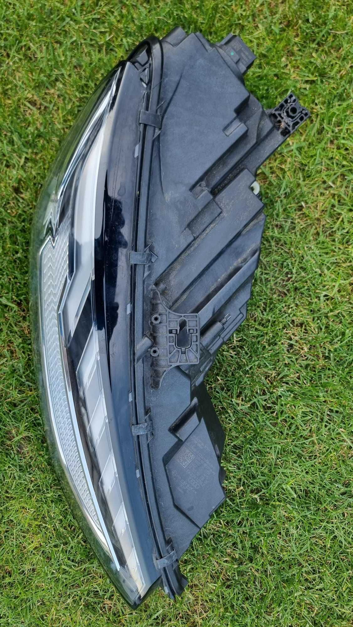 Audi A4 B9 RS4  8W0 LIFT LAMPA Matrix Prawa Full LED 2019- kompletna