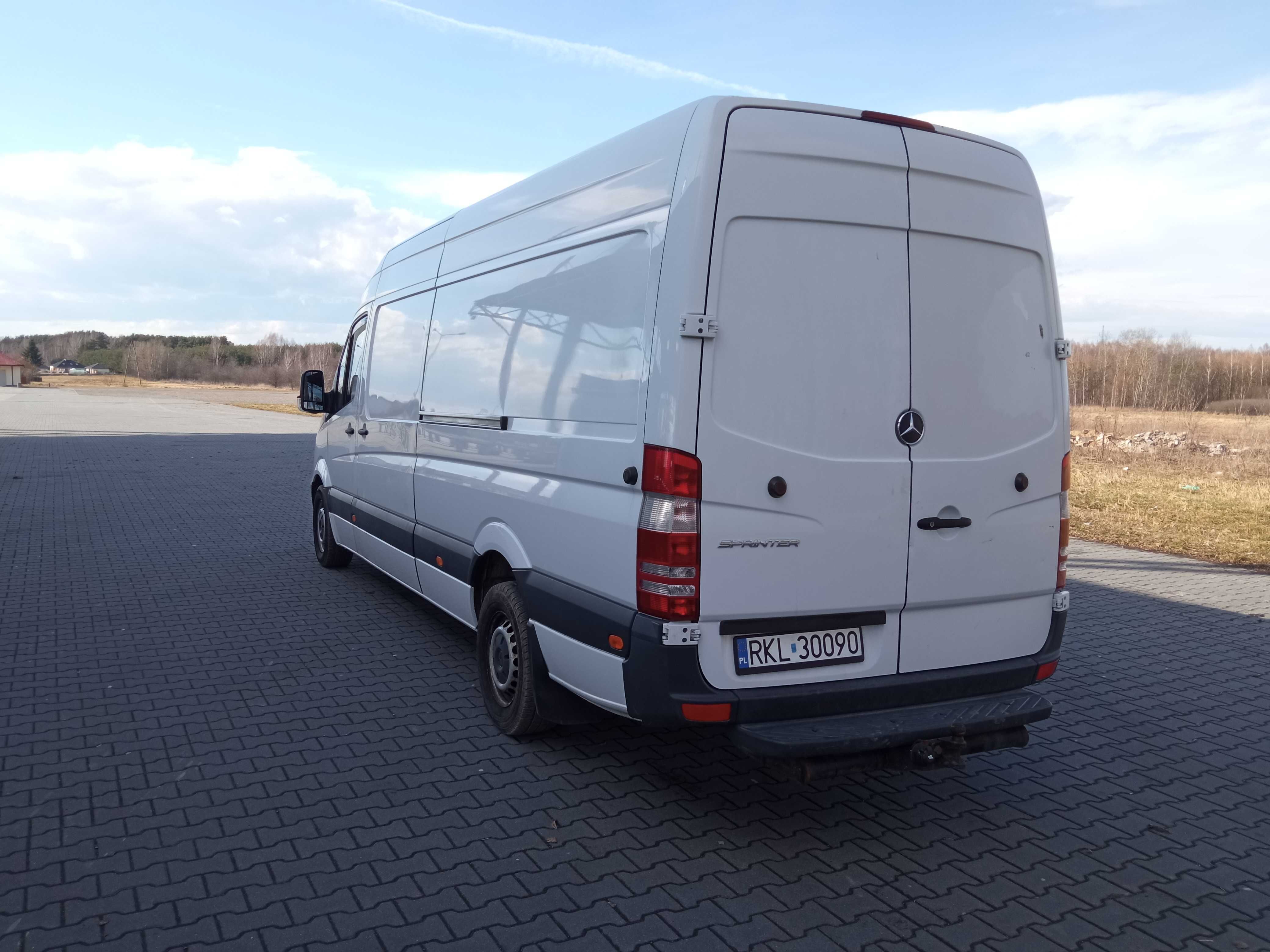 WYNAJEM Busa Wypożyczenie Mercedes Sprinter 906 Max 316 Sypialka