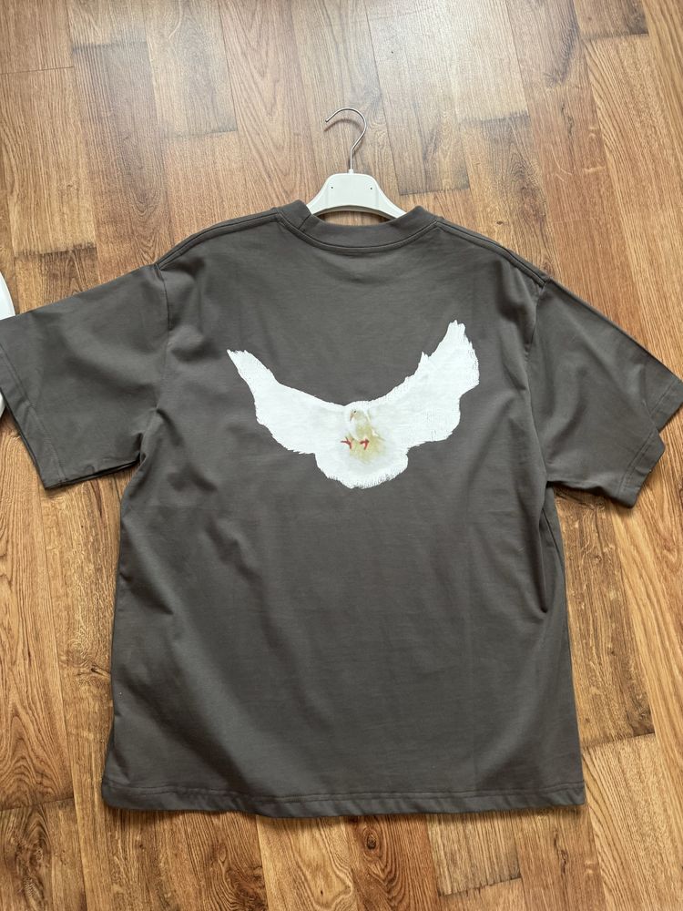 yeezy gap tshirt yzy gap