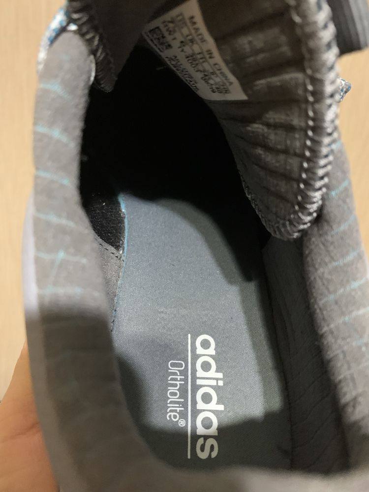 Кроссовки женские Adidas 39,5 - 40 размер
