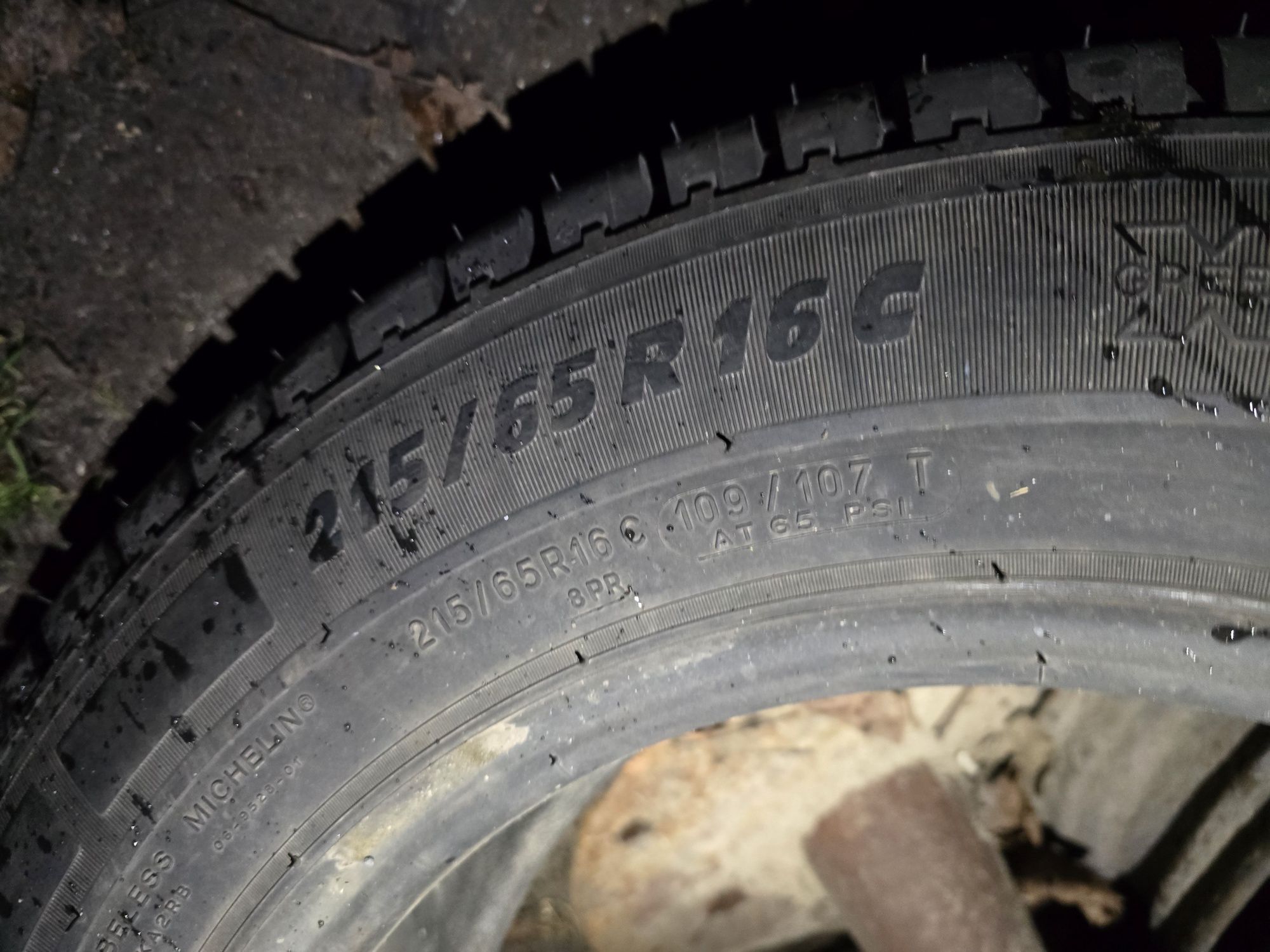 Opona letnia  215/65/16 C Michelin Agilis Nowa  zapas 18r.