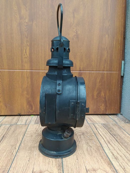 Lampa kolejowa naftowa sygnowana J. C. Giessing