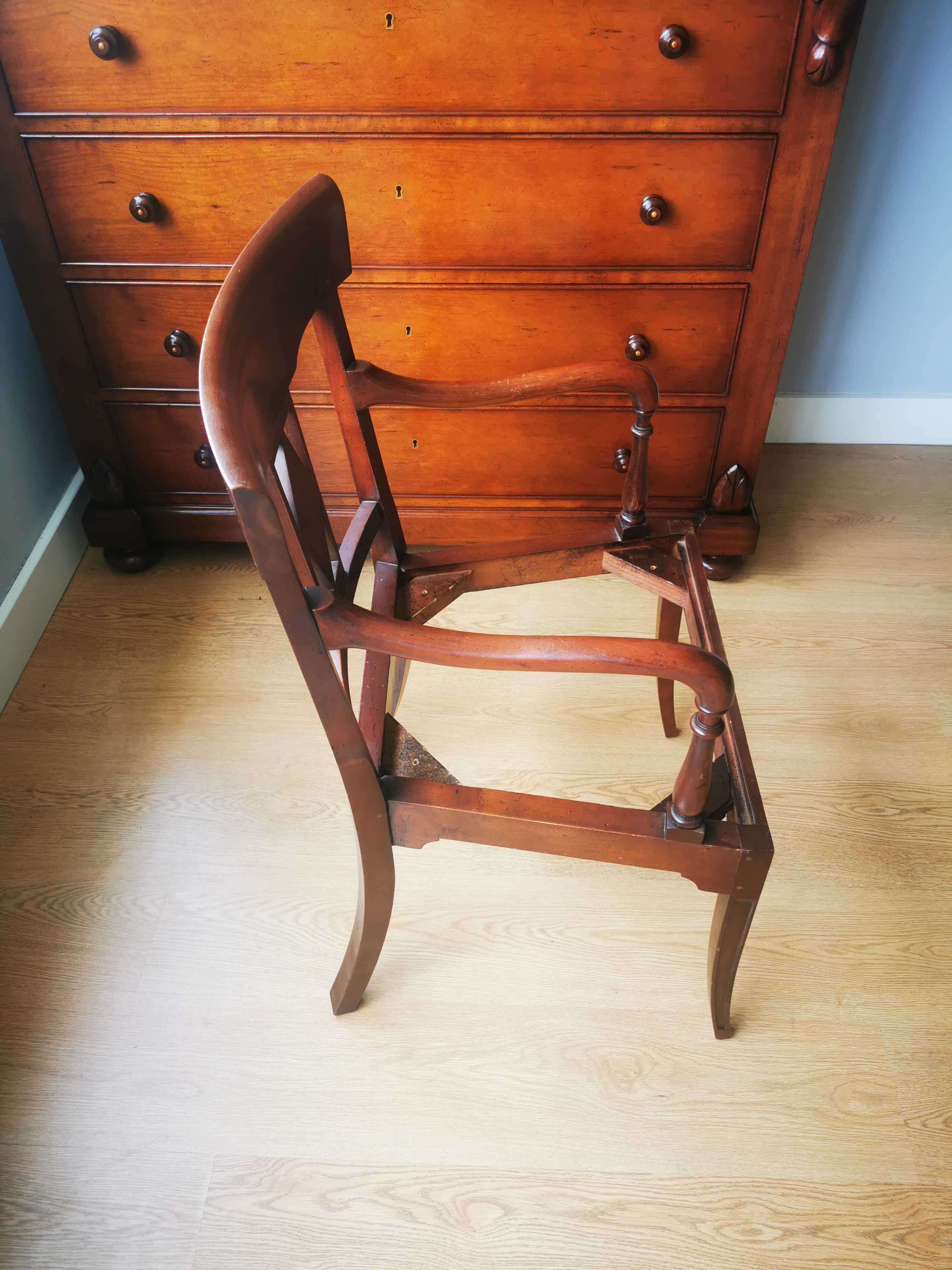 Cadeira de madeira nobre para escritório ou sala
