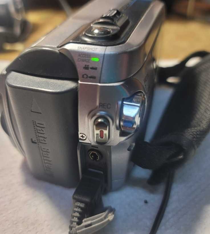 Цифровая камера,JVC,GZ-MG145E,статуэтка фарфор,sharp,с жестким диском