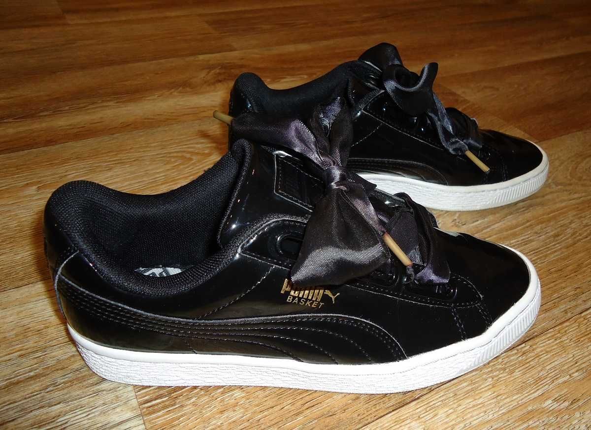 Женские кроссовки Puma Basket Heart Paten