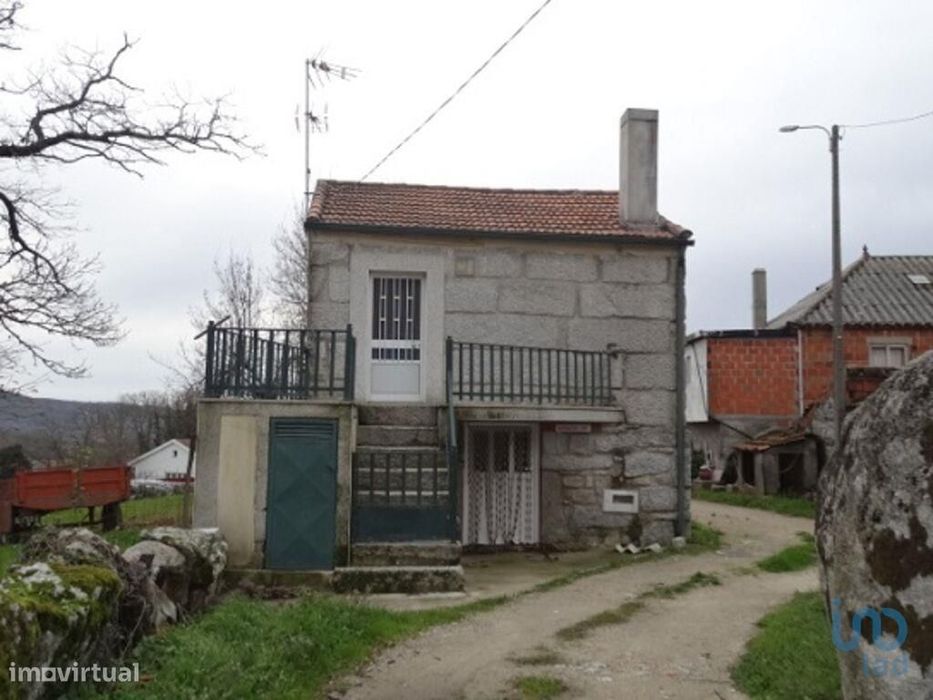 Casa / Villa T4 em Águas Frias de 60,00 m2