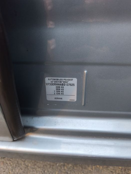 Продам Пежо 5008  2011г. после ДТП.