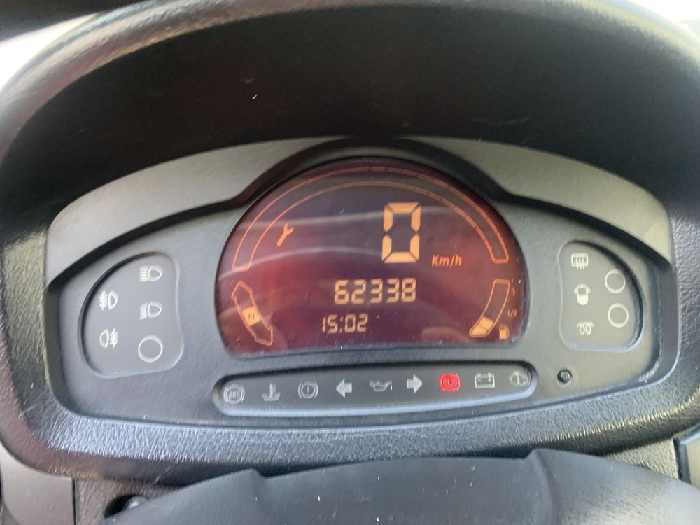 Carro Microcar MGO Gasóleo (pode conduzir a partir dos 16 anos)