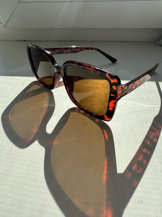 Солнцезащитные очки. НОВЫЕ