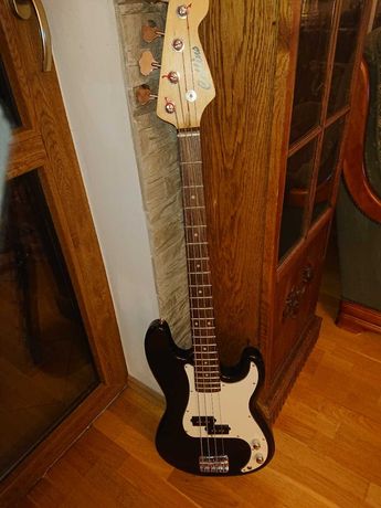 Gitara basowa Collins kopia Fender precision