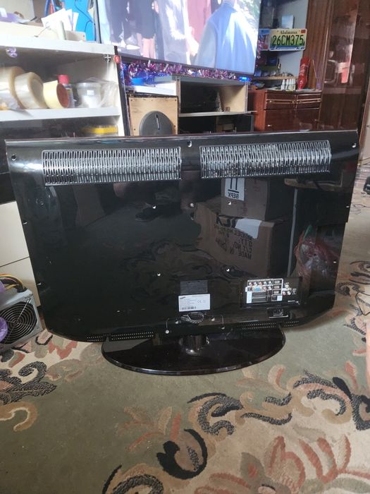 Продам Samsung 37" со смарт Тв
