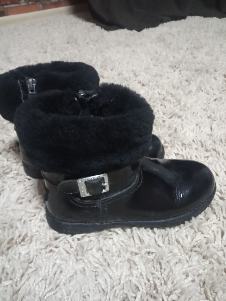 Сапожки,ботинки UGG