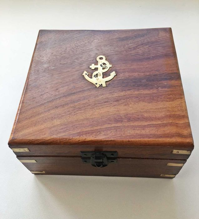 Дерев’яний футляр для зберігання