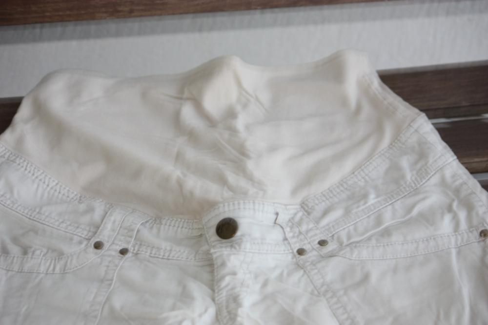 Calças Grávida, cor clara.