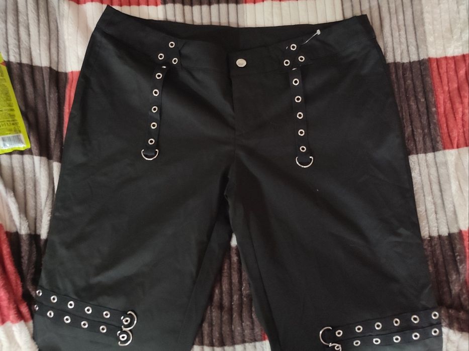 готичні неформальні штани